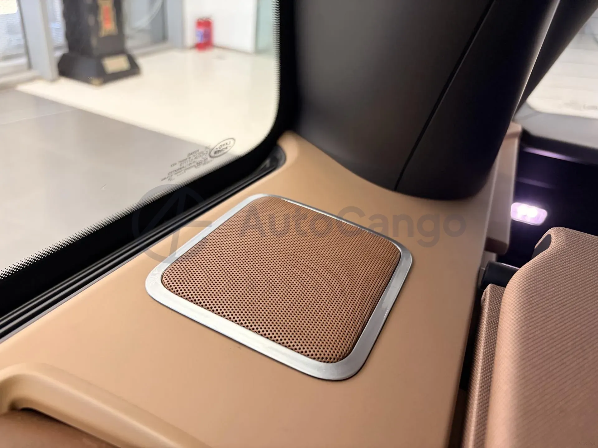 2024 Land Rover Range Rover 3.0T 400HP L6 8AT,autocango,china used car exporter,china ev exporter,chinese used car exporter,chinese used ev exporter