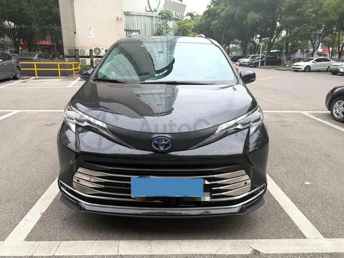 2024 Toyota Sienna 2.5L 189HP L4 E-CVT Hybrid,autocango,china used car exporter,china ev exporter,chinese used car exporter,chinese used ev exporter