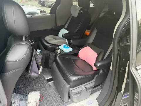 2024 Toyota Sienna 2.5L 189HP L4 E-CVT Hybrid