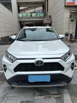 2022 Toyota RAV4 2.0L 171HP L4 CVT,autocango,china used car exporter,china ev exporter,chinese used car exporter,chinese used ev exporter