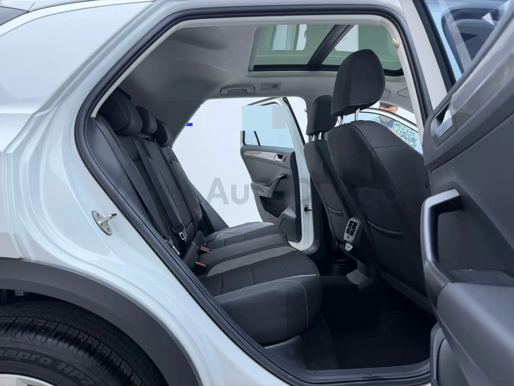 2022 Volkswagen T-Roc 1.4T 150HP L4 7DCT,autocango,china used car exporter,china ev exporter,chinese used car exporter,chinese used ev exporter