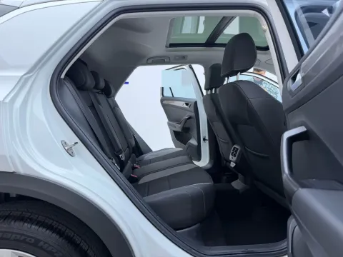 2022 Volkswagen T-Roc 1.4T 150HP L4 7DCT