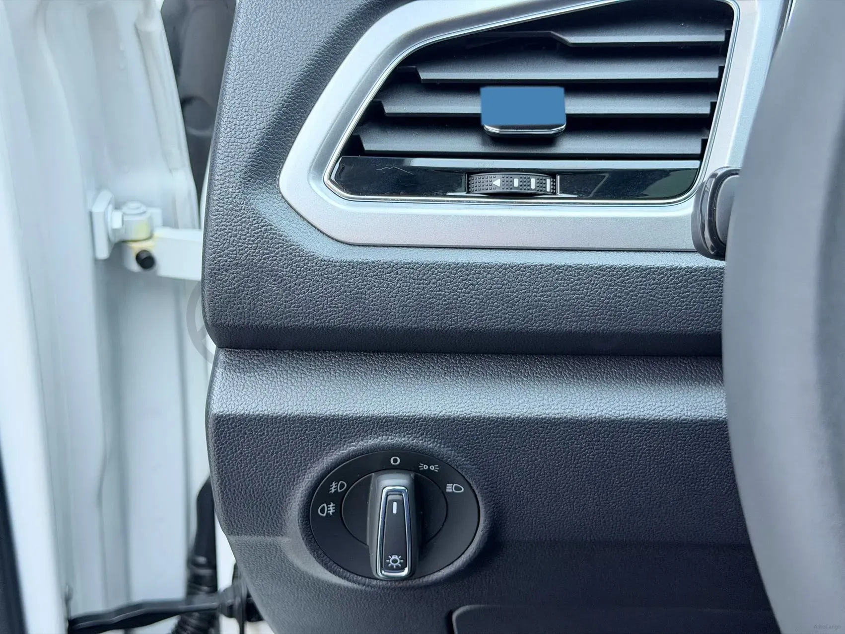 2022 Volkswagen T-Roc 1.4T 150HP L4 7DCT,autocango,china used car exporter,china ev exporter,chinese used car exporter,chinese used ev exporter