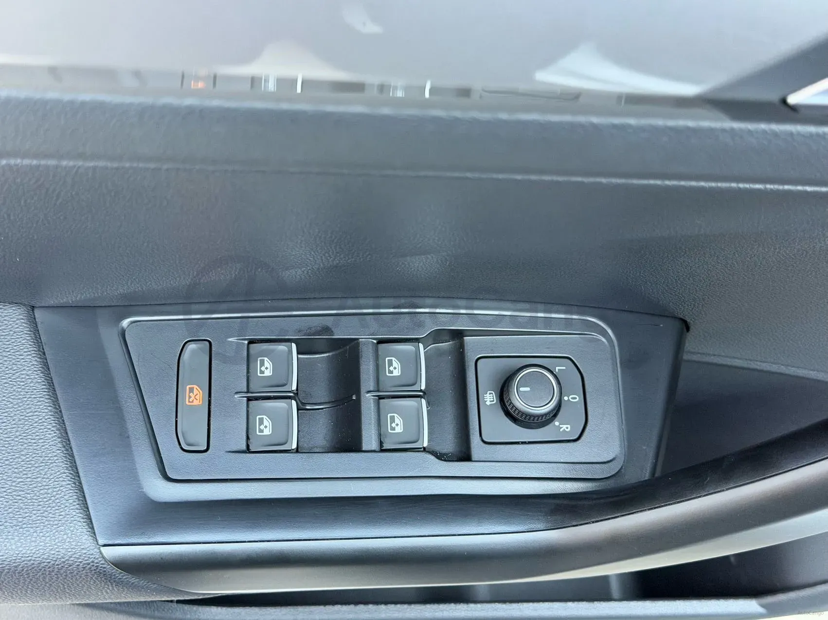 2022 Volkswagen T-Roc 1.4T 150HP L4 7DCT,autocango,china used car exporter,china ev exporter,chinese used car exporter,chinese used ev exporter