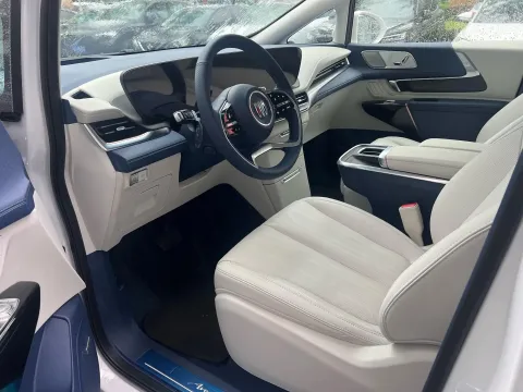 2025 Buick Century 2.0T 237HP L4 9AT