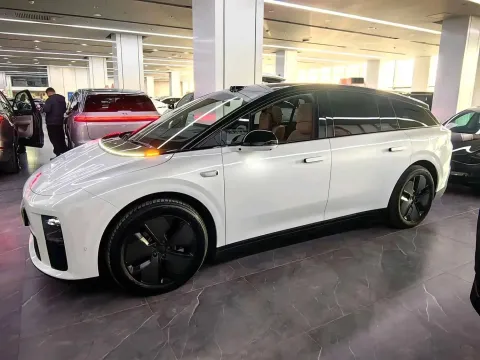 2025 Li i6 BEV