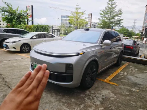 2022 LI L9,autocango,china used car exporter,china ev exporter,chinese used car exporter,chinese used ev exporter