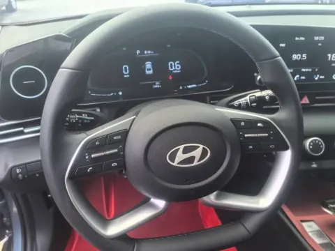 2023 Hyundai Elantra 1.5L 115HP L4 CVT,autocango,china used car exporter,china ev exporter,chinese used car exporter,chinese used ev exporter