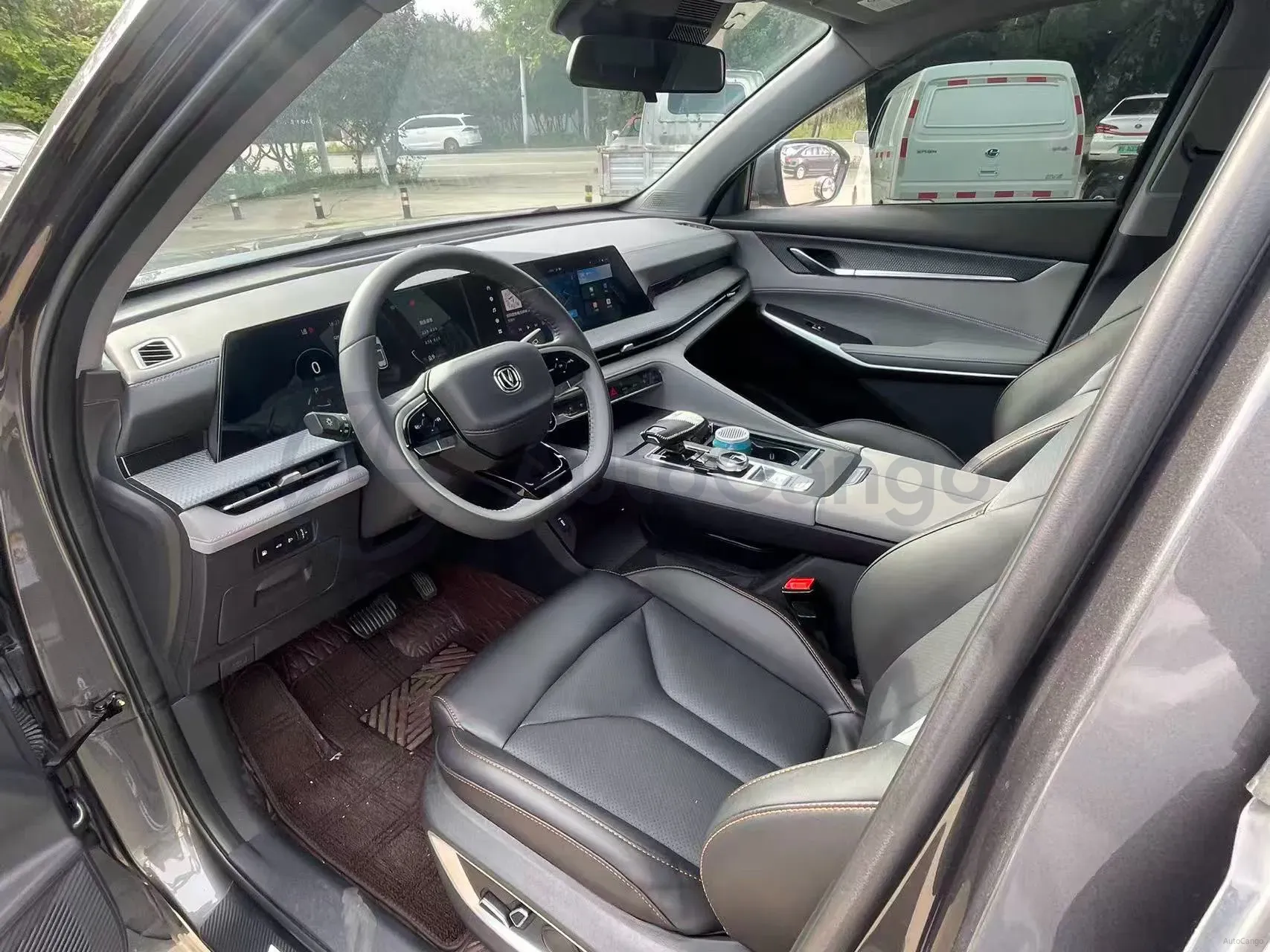 2022 ChangAn CS75 Plus 1.5T 178HP L4 6AT,autocango,china used car exporter,china ev exporter,chinese used car exporter,chinese used ev exporter