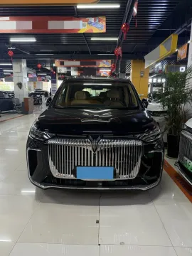 2025 Voyah Dream 1.5T 150HP L4 1DHT PHEV 41.7KWH,autocango,china used car exporter,china ev exporter,chinese used car exporter,chinese used ev exporter