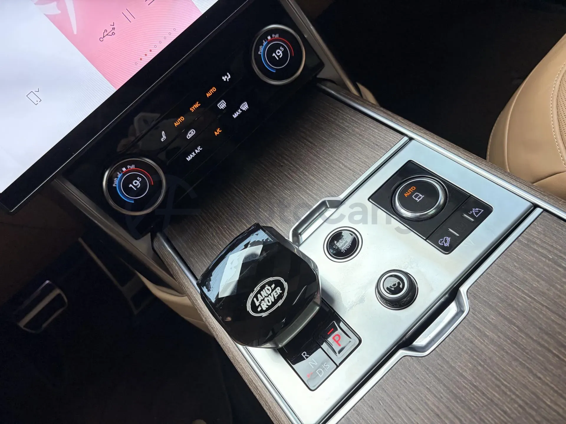 2023 Land Rover Range Rover 3.0T 400HP L6 8AT,autocango,china used car exporter,china ev exporter,chinese used car exporter,chinese used ev exporter