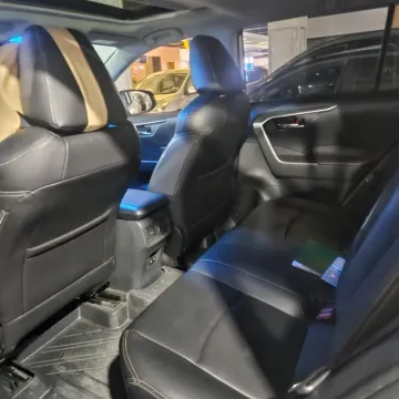 2021 Toyota RAV4 2.0L 171HP L4 CVT,autocango,china used car exporter,china ev exporter,chinese used car exporter,chinese used ev exporter