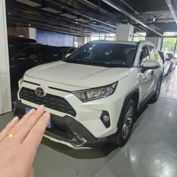 2021 TOYOTA RAV4,autocango,china used car exporter,china ev exporter,chinese used car exporter,chinese used ev exporter