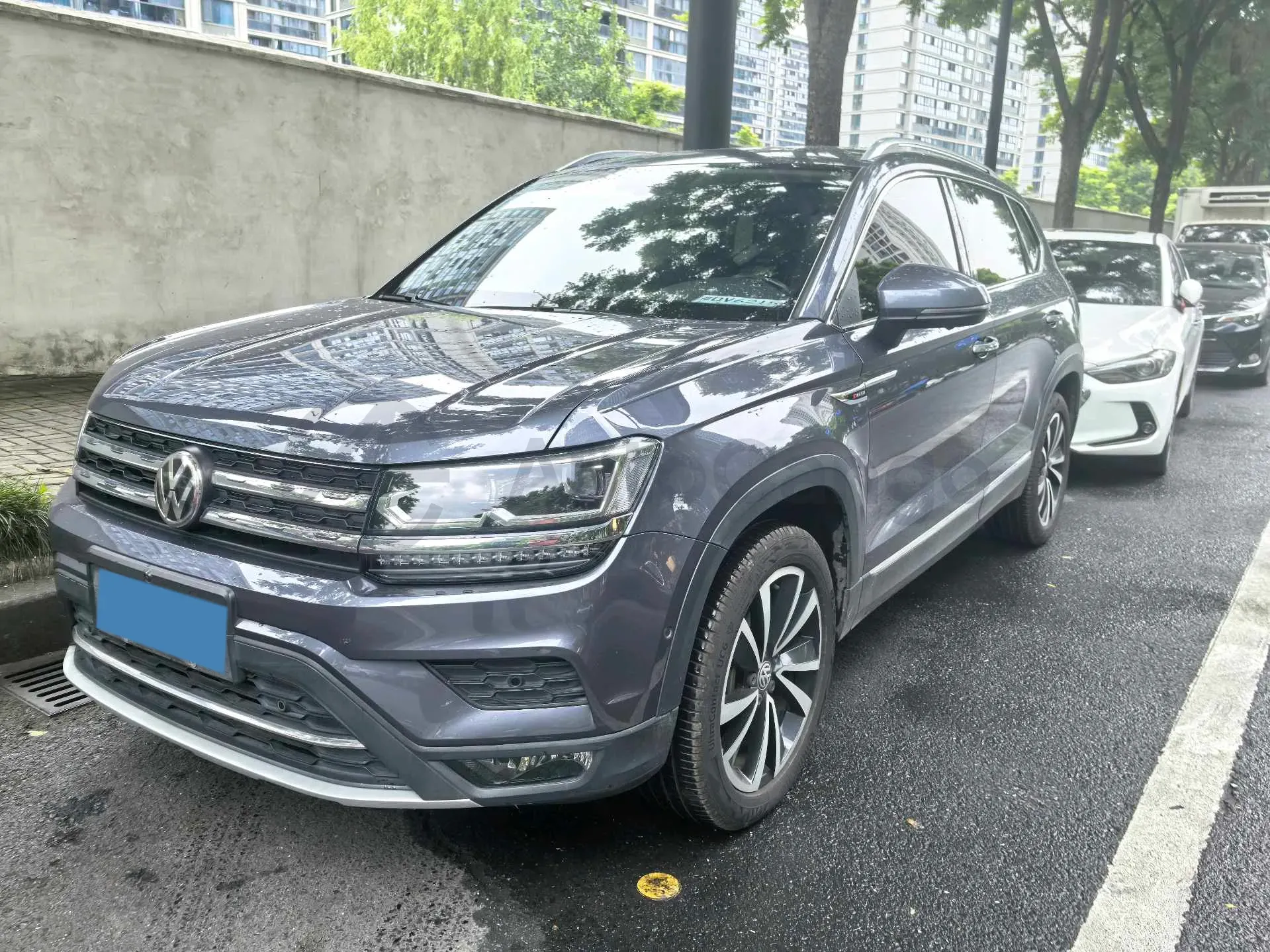 2019 Jeep Compass 1.3T 173HP L4 9AT,autocango,china used car exporter,china ev exporter,chinese used car exporter,chinese used ev exporter
