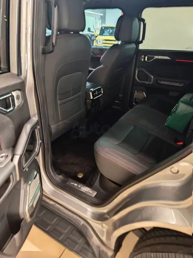 2024 Jetour ShanHai TravellerC-DM 1.5T 156HP L4 3DHT PHEV 43.24KWH,autocango,china used car exporter,china ev exporter,chinese used car exporter,chinese used ev exporter