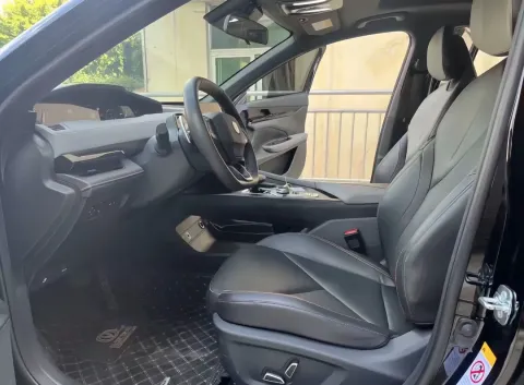 2022 ChangAn UNI-V 1.5T 188HP L4 7DCT 3