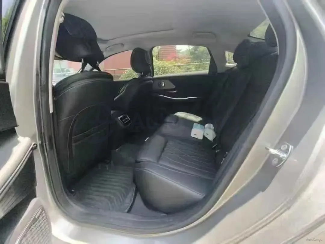 2025 Chery Arrizo 8 2.0T 254HP L4 7DCT,autocango,china used car exporter,china ev exporter,chinese used car exporter,chinese used ev exporter
