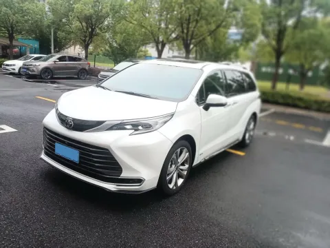 2024 TOYOTA SIENNA,autocango,china used car exporter,china ev exporter,chinese used car exporter,chinese used ev exporter