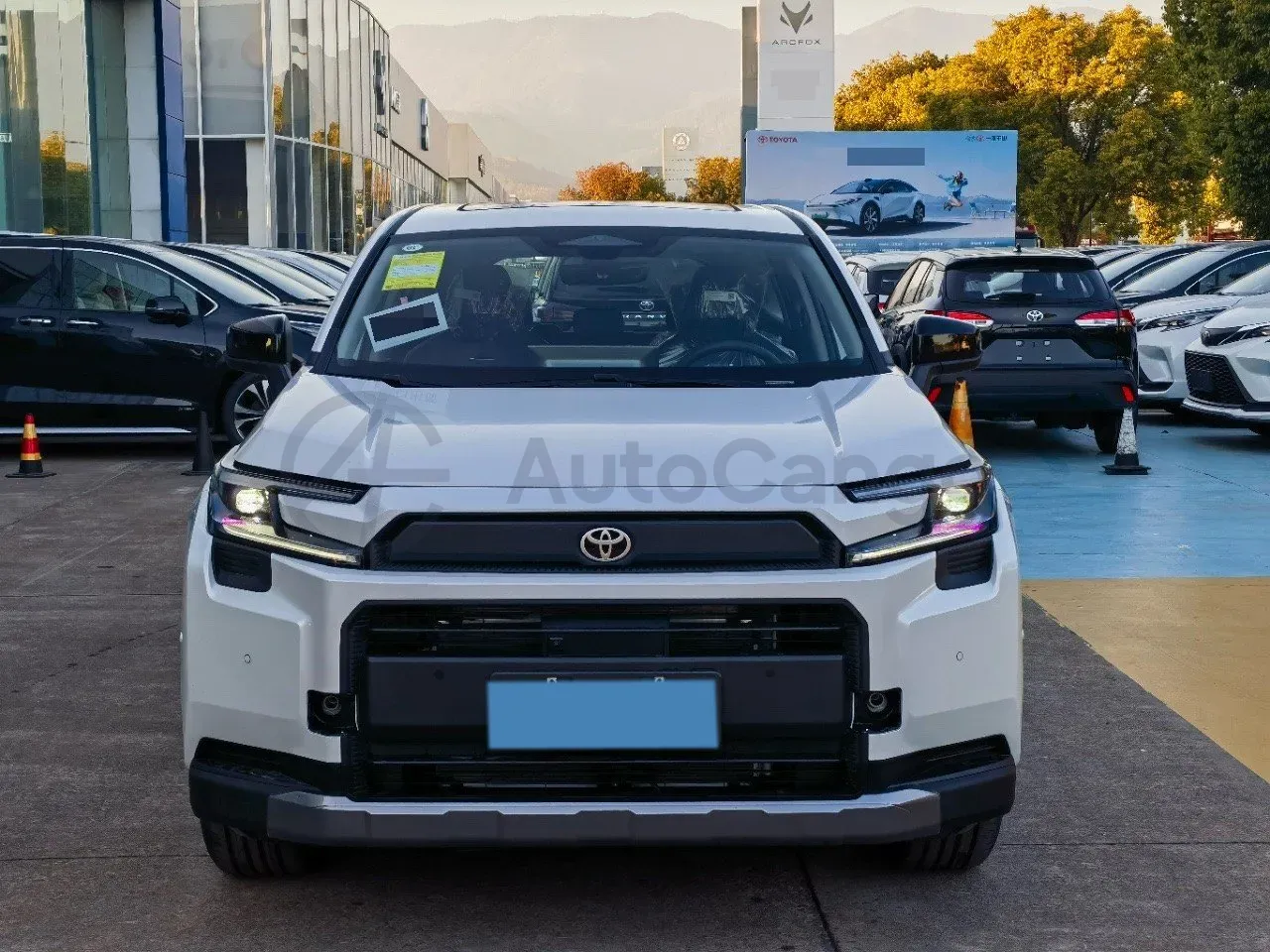 2026 Toyota RAV4 2.5L 185HP L4 E-CVT Hybrid,autocango,china used car exporter,china ev exporter,chinese used car exporter,chinese used ev exporter