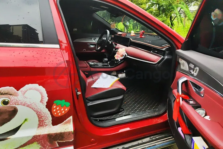 2021 Chery Tiggo 8 Plus 1.6T 197HP L4 7DCT,autocango,china used car exporter,china ev exporter,chinese used car exporter,chinese used ev exporter