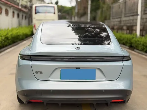 2023 NIO ET5T BEV 75KWH