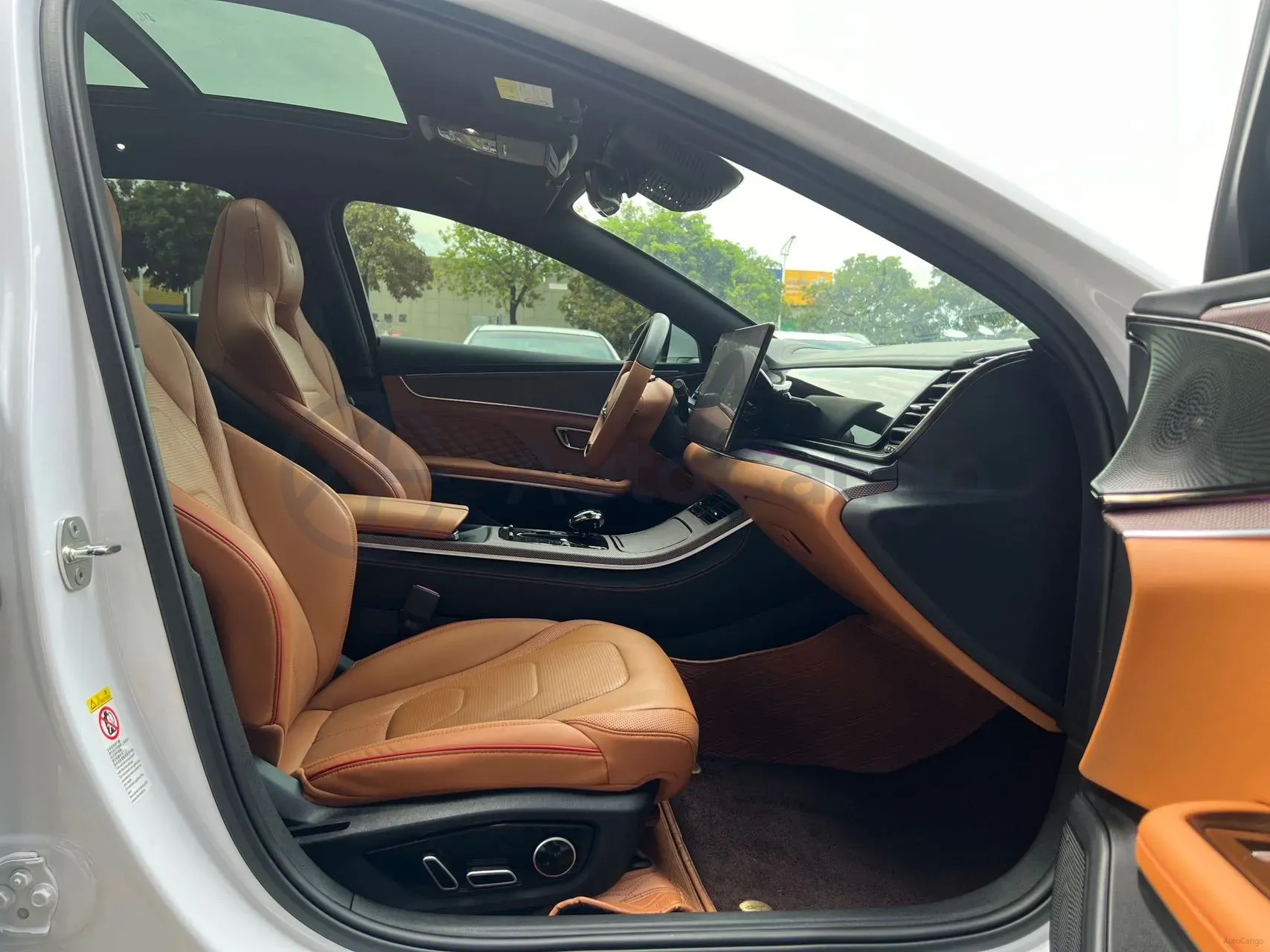 2022 Volkswagen Tiguan L 2.0T 186HP L4 7DCT,autocango,china used car exporter,china ev exporter,chinese used car exporter,chinese used ev exporter