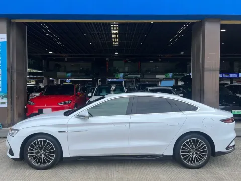 2022 Volkswagen Tiguan L 2.0T 186HP L4 7DCT
