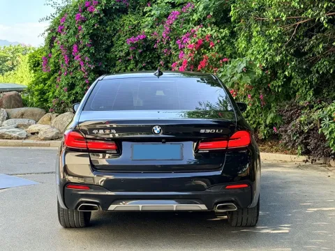 2021 BMW 5 Series 2.0T 252HP L4 8AT