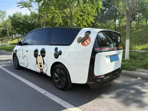 2025 Li MEGA BEV,autocango,china used car exporter,china ev exporter,chinese used car exporter,chinese used ev exporter
