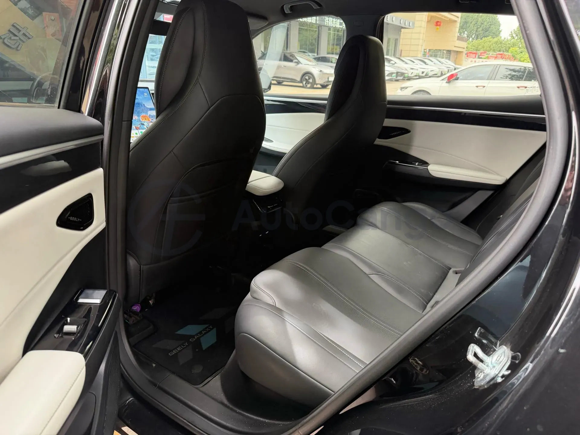 2023 Geely Galaxy L7 1.5T 163HP L4 3DHT PHEV 9.11KWH,autocango,china used car exporter,china ev exporter,chinese used car exporter,chinese used ev exporter