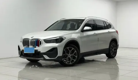 2022 BMW X1,autocango,china used car exporter,china ev exporter,chinese used car exporter,chinese used ev exporter