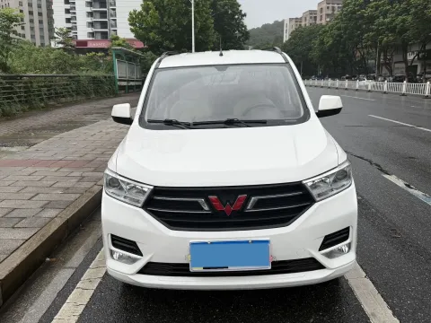 2021 WuLing RongGuang New Truck 1.5L 99HP L4 5MT,autocango,china used car exporter,china ev exporter,chinese used car exporter,chinese used ev exporter