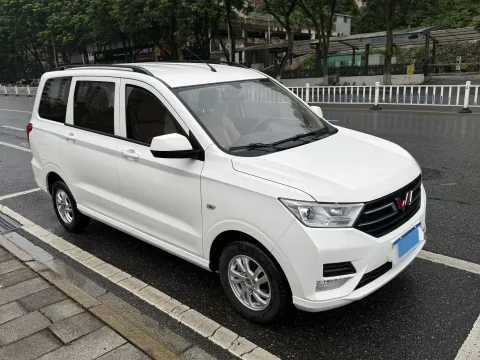 2021 WuLing RongGuang New Truck 1.5L 99HP L4 5MT,autocango,china used car exporter,china ev exporter,chinese used car exporter,chinese used ev exporter