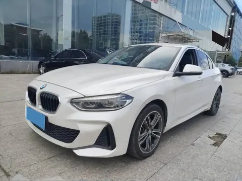 2022 BMW 1 SERIES,autocango,china used car exporter,china ev exporter,chinese used car exporter,chinese used ev exporter