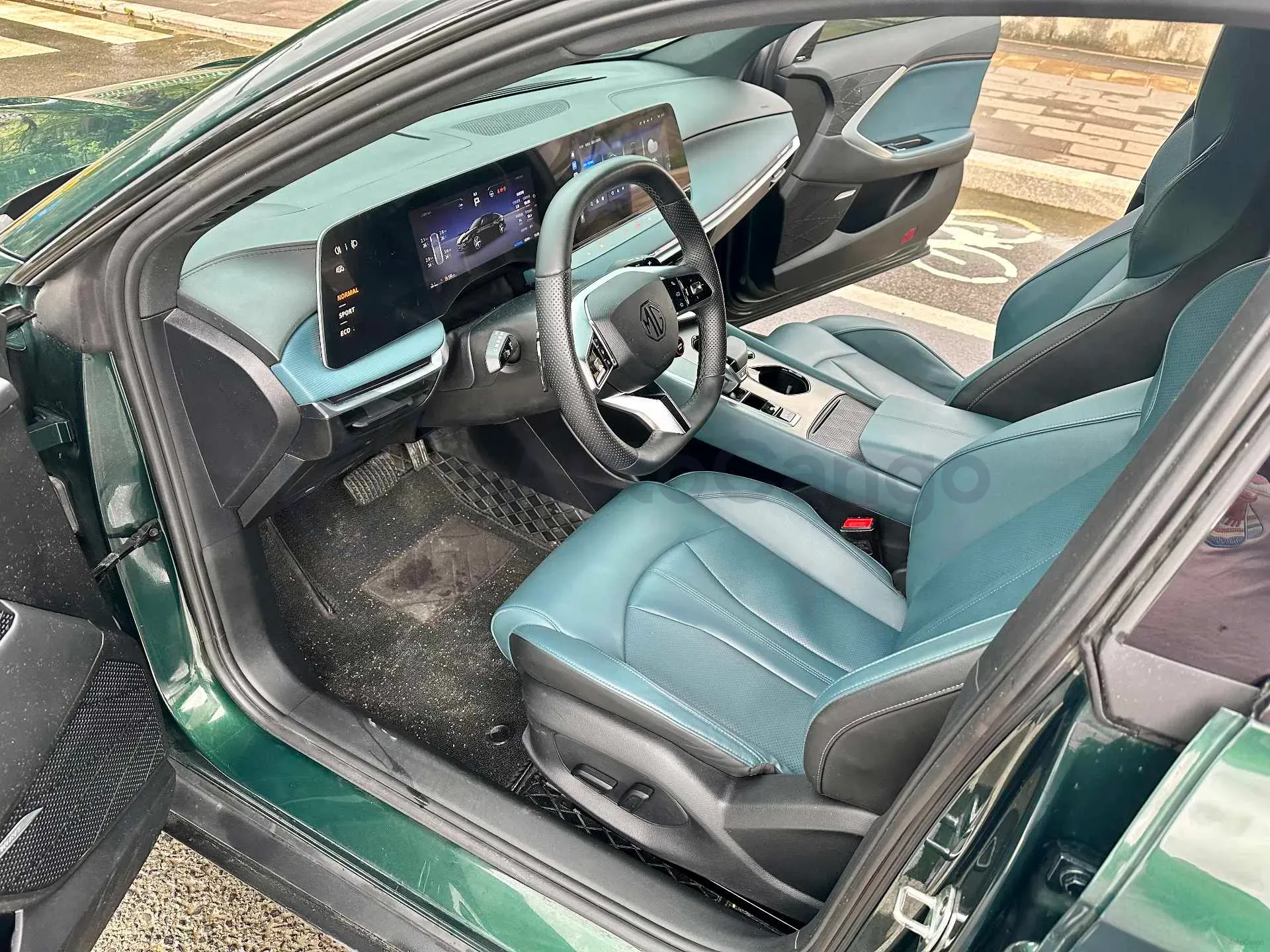 2025 MG 7 2.0T 261HP L4 9AT,autocango,china used car exporter,china ev exporter,chinese used car exporter,chinese used ev exporter