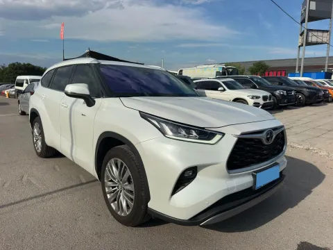 2026 Toyota Highlander 2.5L 189HP L4 E-CVT Hybrid