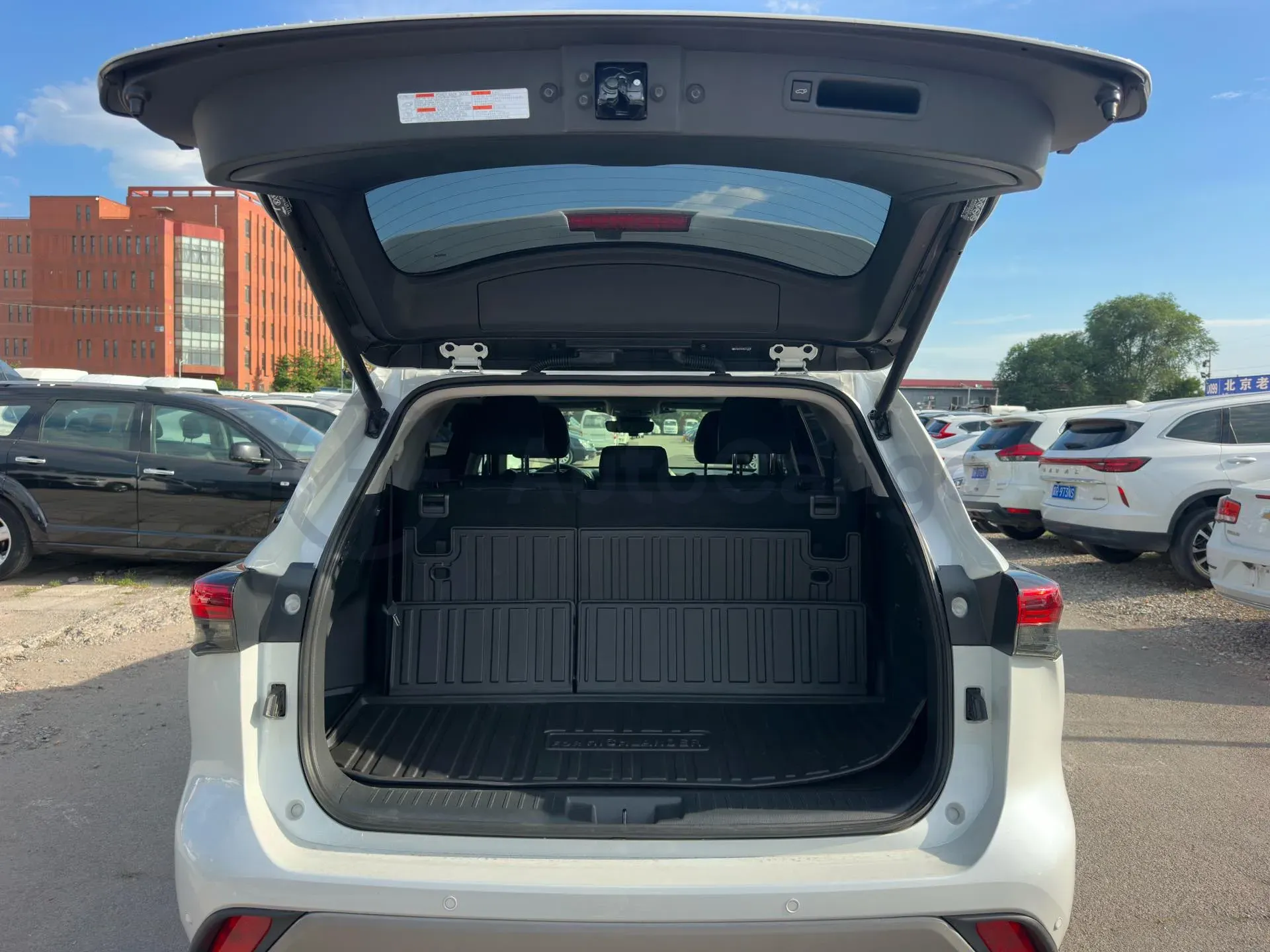 2026 Toyota Highlander 2.5L 189HP L4 E-CVT Hybrid,autocango,china used car exporter,china ev exporter,chinese used car exporter,chinese used ev exporter