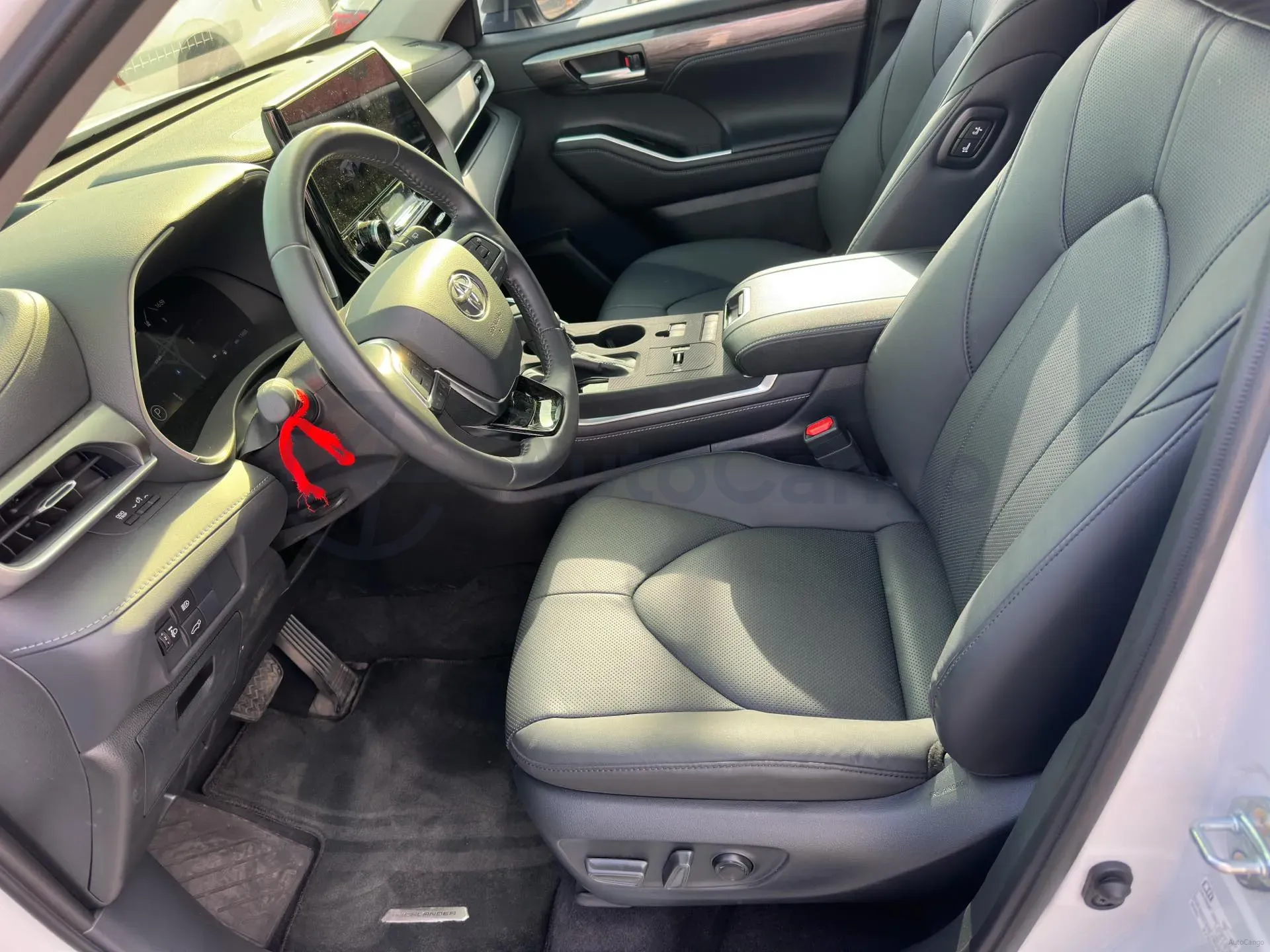 2026 Toyota Highlander 2.5L 189HP L4 E-CVT Hybrid,autocango,china used car exporter,china ev exporter,chinese used car exporter,chinese used ev exporter