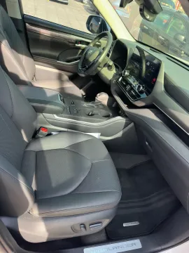 2026 Toyota Highlander 2.5L 189HP L4 E-CVT Hybrid