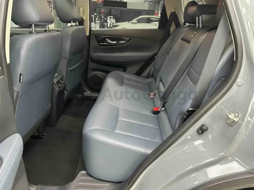 2025 Nissan X-Trail 2.0L 151HP L4 CVT,autocango,china used car exporter,china ev exporter,chinese used car exporter,chinese used ev exporter
