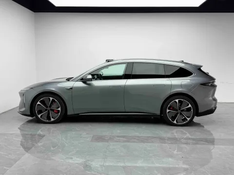 2025 NIO ET5T BEV