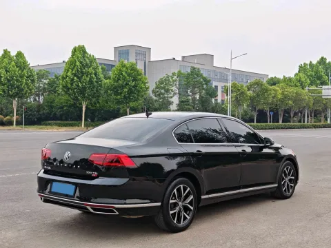 2020 Volkswagen Magotan 2.0T 186HP L4 7DCT,autocango,china used car exporter,china ev exporter,chinese used car exporter,chinese used ev exporter