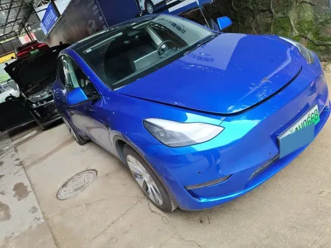 2021 Tesla Model Y BEV 60KWH