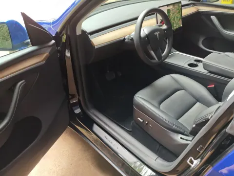 2021 Tesla Model Y BEV 60KWH