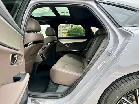 2025 BYD Han 1.5T 156HP L4 E-CVT PHEV
