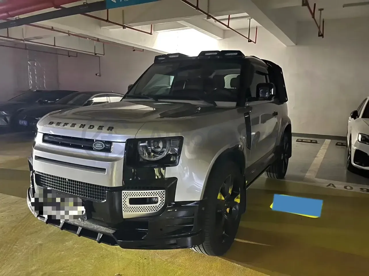 2022 Land Rover Defender 3.0T 400HP L6 8AT,autocango,china used car exporter,china ev exporter,chinese used car exporter,chinese used ev exporter