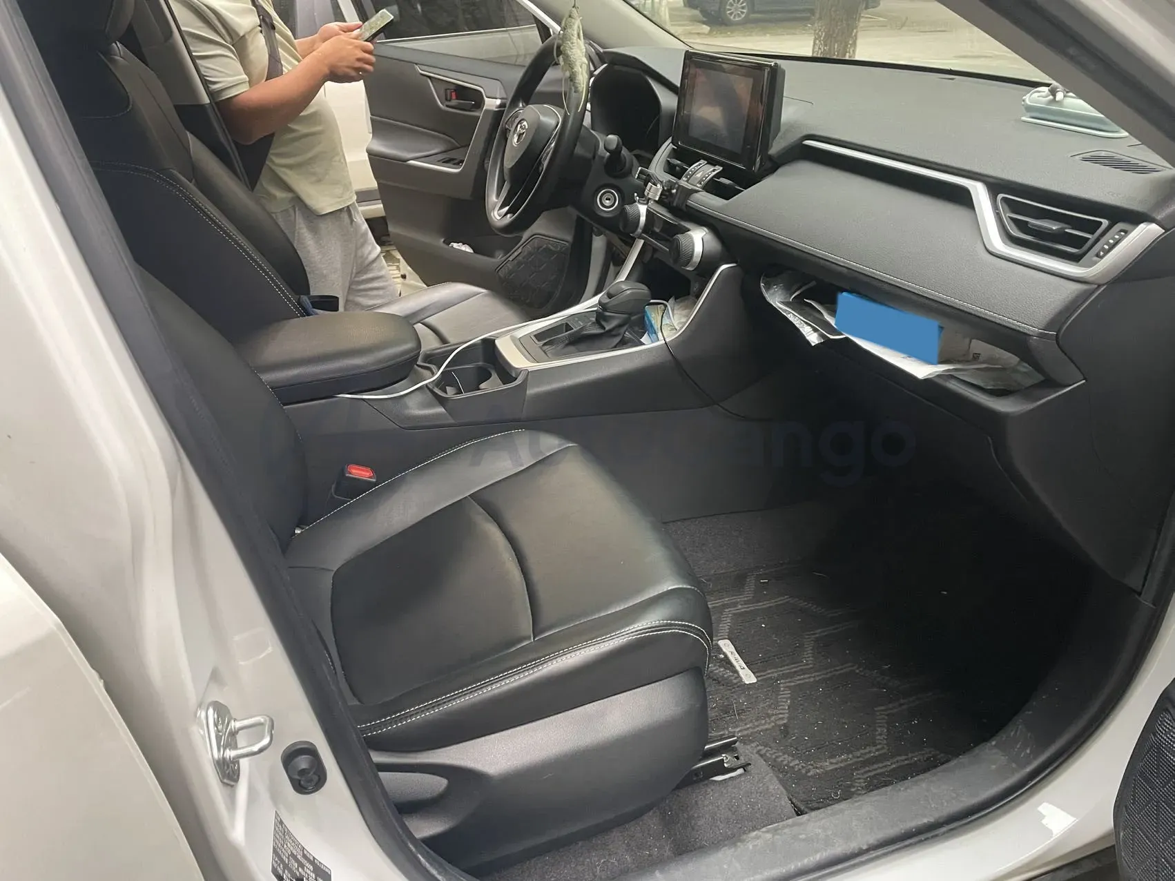 2022 Toyota RAV4 2.0L 171HP L4 CVT,autocango,china used car exporter,china ev exporter,chinese used car exporter,chinese used ev exporter