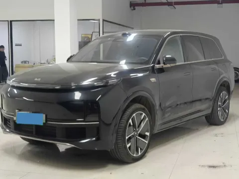 2025 LI L9,autocango,china used car exporter,china ev exporter,chinese used car exporter,chinese used ev exporter