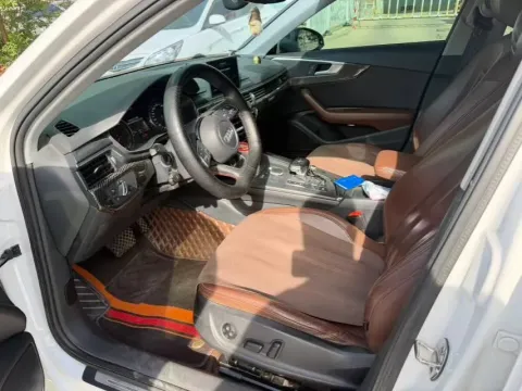 2019 Lexus UX 2.0L 146HP L4 E-CVT Hybrid