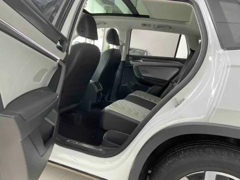 2024 Volkswagen Tayron 1.5T 160HP L4 7DCT,autocango,china used car exporter,china ev exporter,chinese used car exporter,chinese used ev exporter